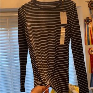 Navy stripe long sleeve shirt that’s brand new!😎